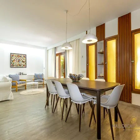 Ground Floor Apartment On Pine Walk Apartment *